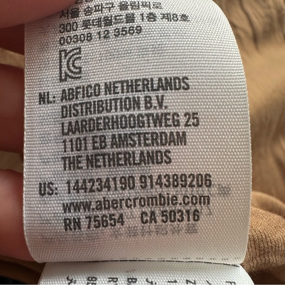 Abercrombie shortwaisted zipper buttersoft vegan suede Jacket Size M (fit Small) - Picture 8 of 10